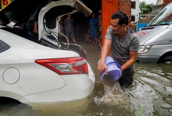 6 nguyên tắc chăm sóc xe hơi mùa mưa lái xe cần tuyệt đối tuân thủ